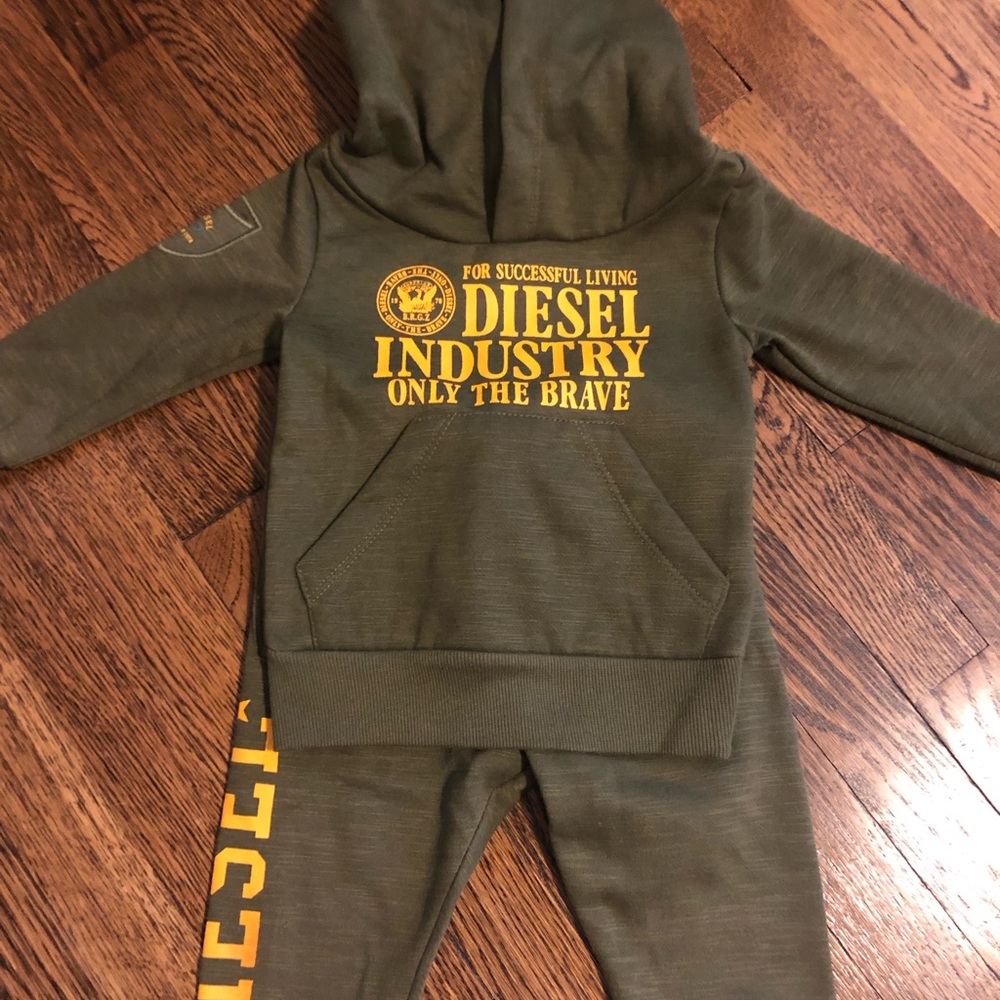Sweatsuit